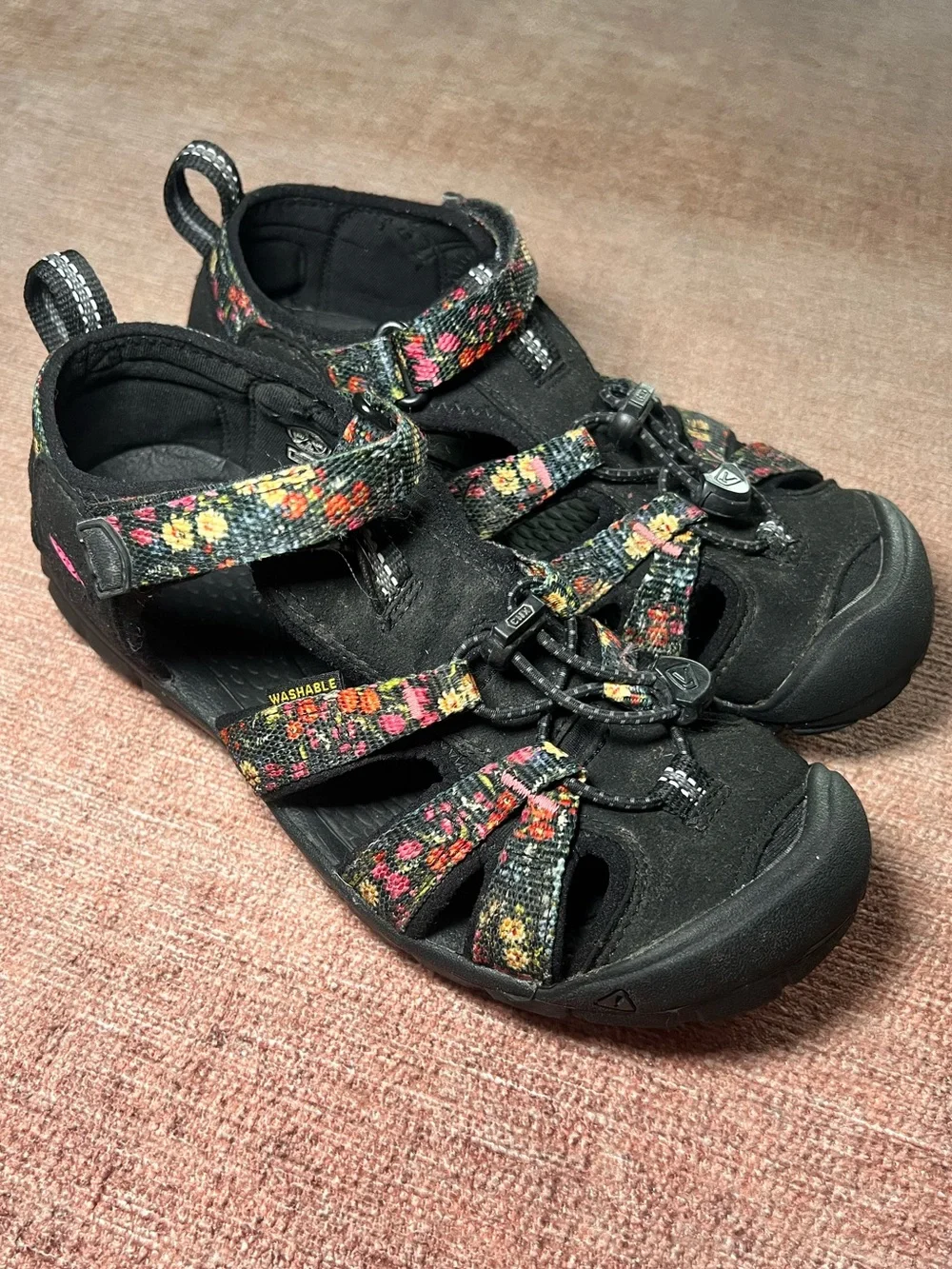 KEEN Youth Kids Size 3 Floral Black Water Closed Toe Summer Sandals Shoes